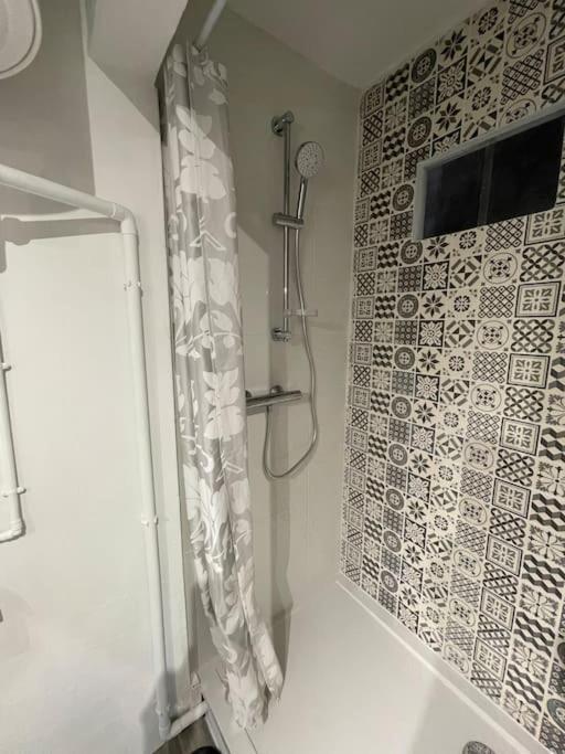 Cosy T3 Proche Gare Et Polygone Apartment Beziers Luaran gambar